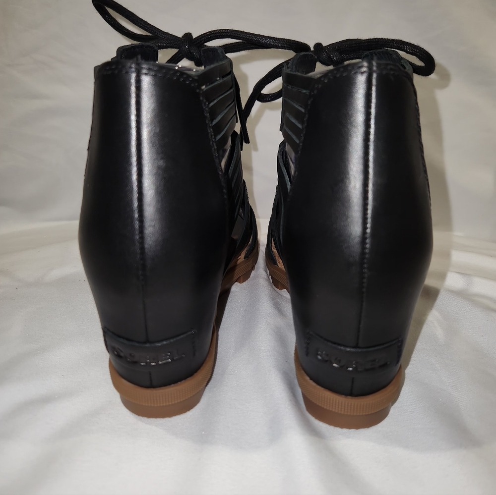 Sorel Joanie II Lace Huarache Black and Tan Wedge Sandals. Size 7.5 - Picture 6 of 10